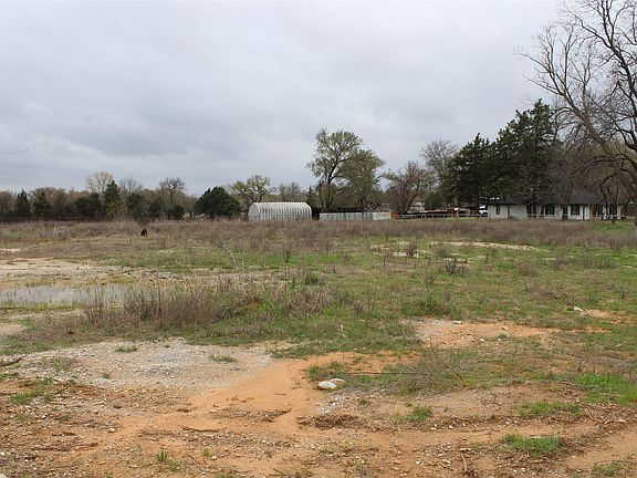 4th image of 2320 Post Oak Rd