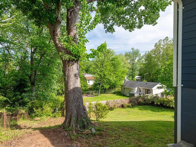 105 Hartmans Mill Rd #A — Photo 46