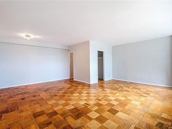 3rd image of 30 Lake St APT 11K