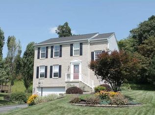 117 Cottonwood Dr, Aliquippa, PA 15001