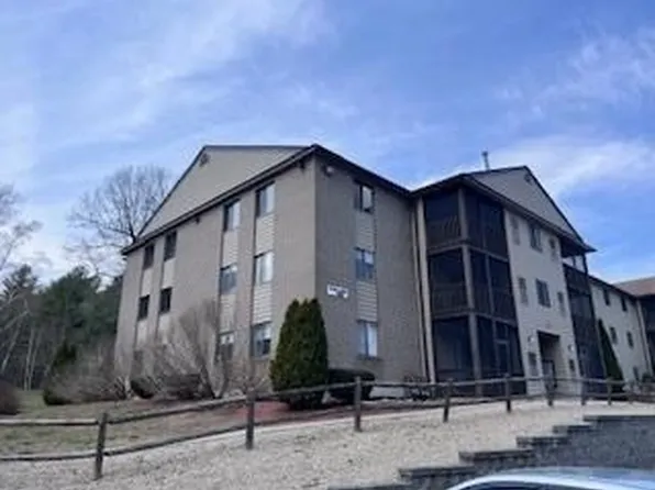 10 Village Ln APT 13, Tyngsboro, MA 01879