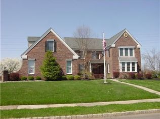 51 Kinglet Dr S, Cranbury, NJ 08512