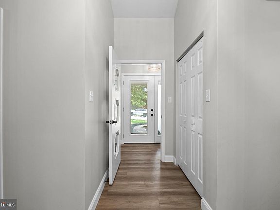 4th image of 40 Cedarwood Rd