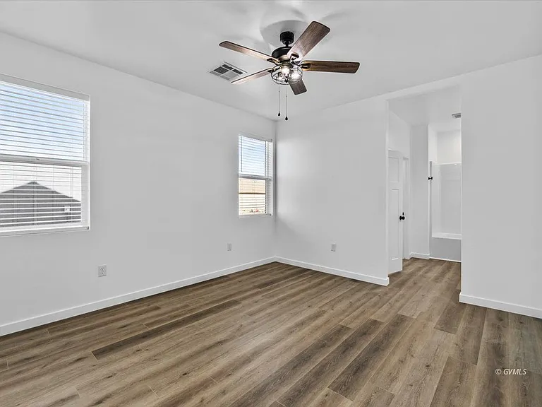 2926 W Eagle Dr — Photo 13