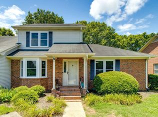 9 Hillington Pl, Greer, SC 29651