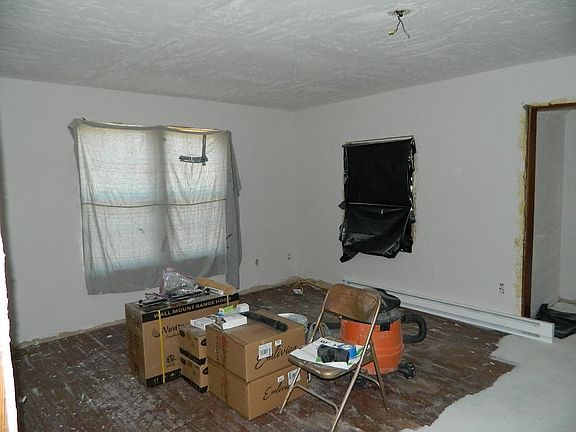 4th image of 406 NW Bell Ave