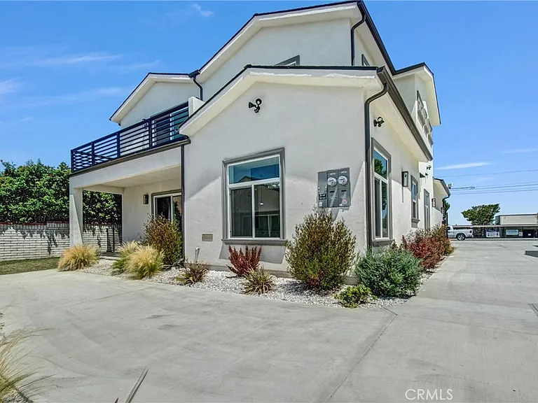 2130 W 238th St — Photo 34