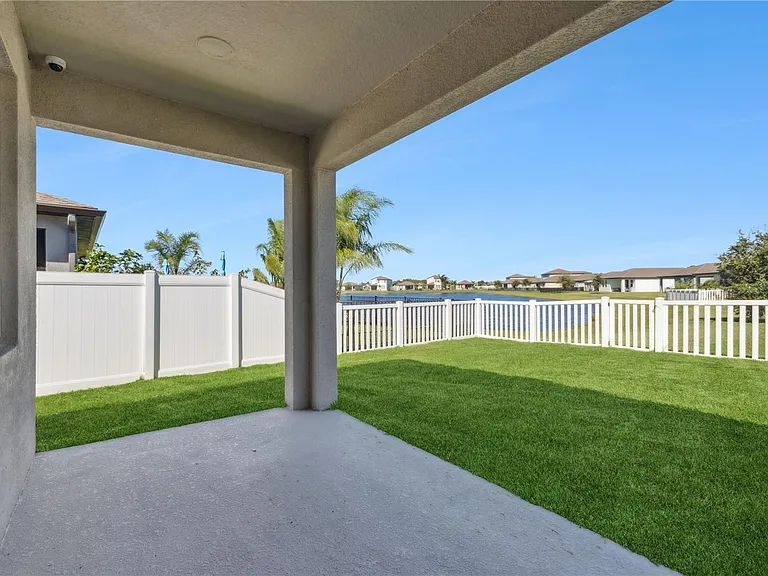 2824 Neverland Dr — Photo 19
