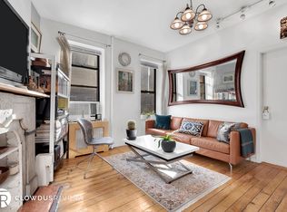 375 W 46th St APT 3E, New York, NY 10036