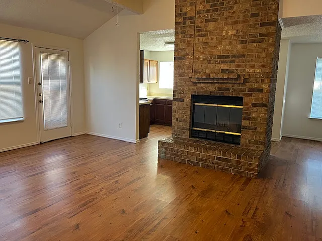 5933 Inks Lake Dr — Photo 14