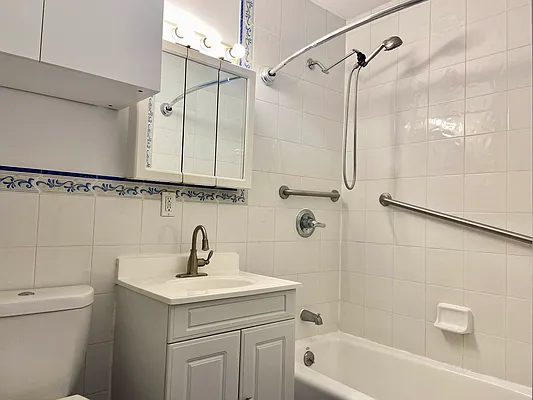 Rented by J Misrahi Realty Corp | media 25