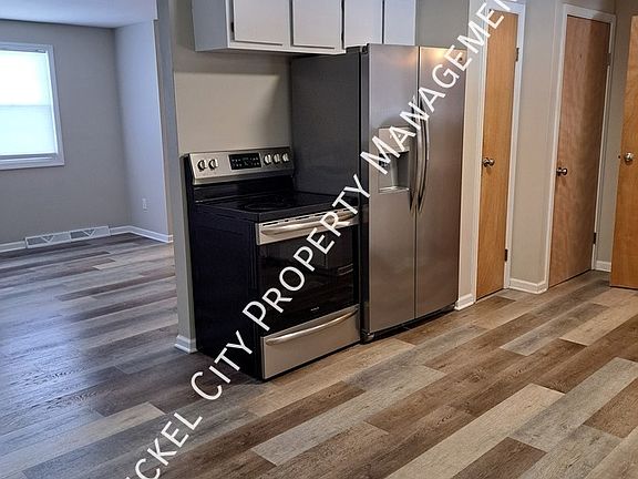 4th image of 743 Remington Dr
