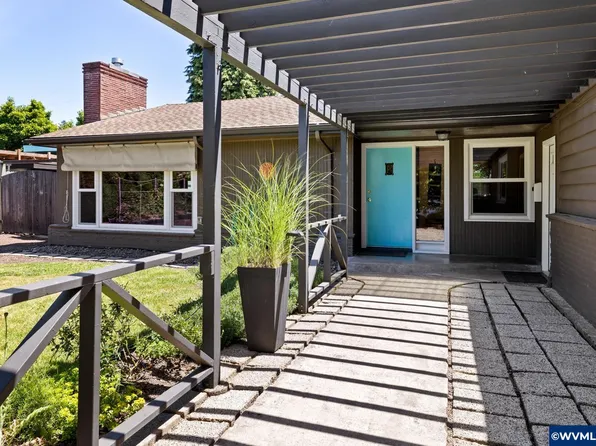 1125 NW 17th St, Corvallis, OR 97330