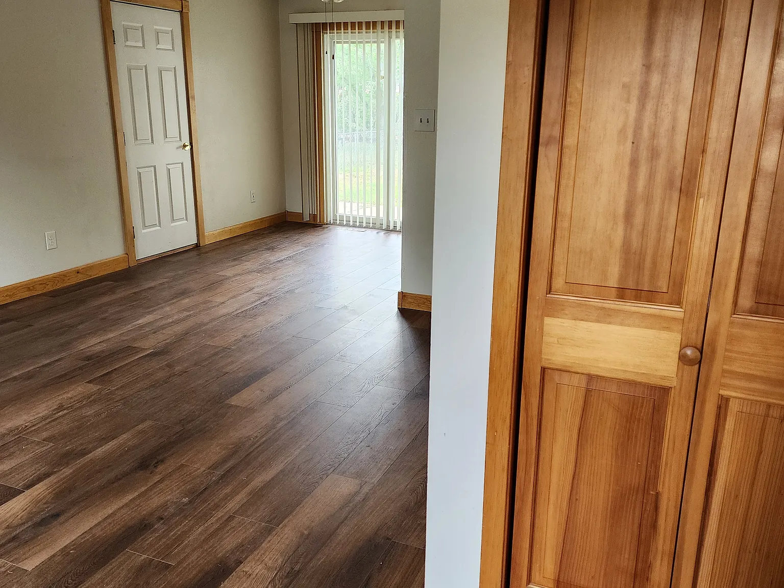 3 bed, 1242 sqft, $2,400 — Photo 4