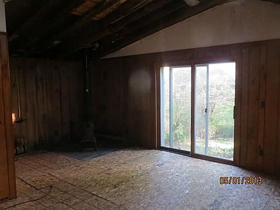 3rd image of 116 Churchill Ave