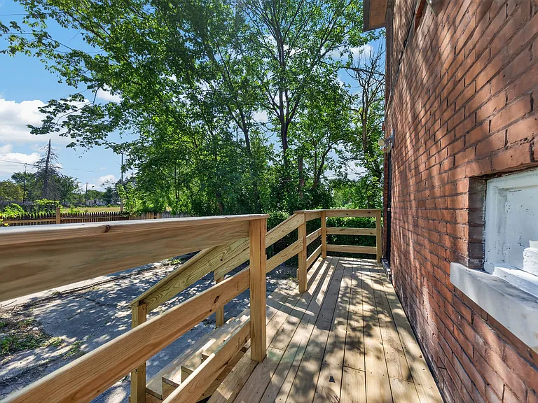 4812 Chalmers Ave — Photo 20
