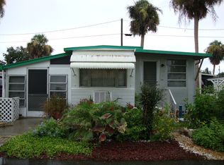 4434 Hitzing Ave, N Ft Myers, FL 33903