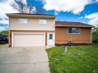 24 Laurel Rd, Medway, OH 45341