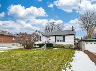 21 Grace St, Toronto, ON M1J 2M3