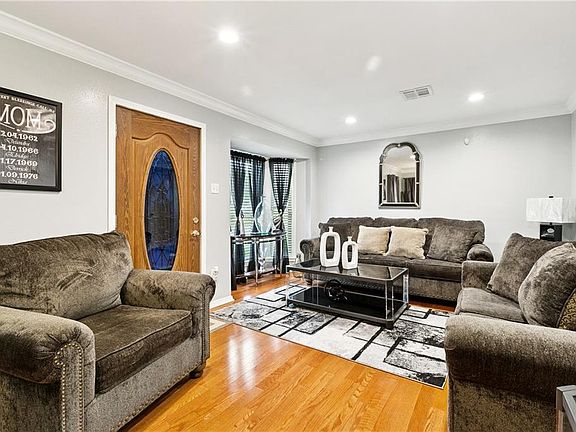5th image of 4517 Metropolitan Dr