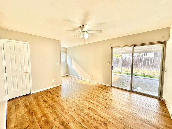 3rd image of 5002 Tierra Baja Way
