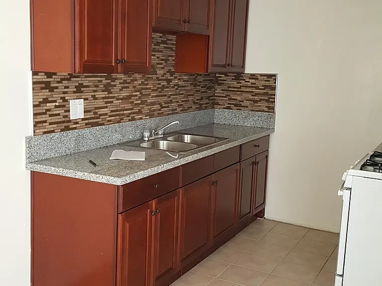 9299 S Western Ave #6 — Photo 2