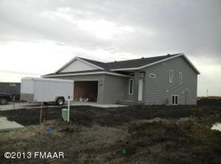 5862 56th Ave S, Fargo, ND 58104