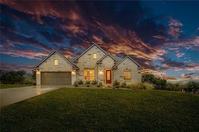 1st image of 4511 Diamante Dr