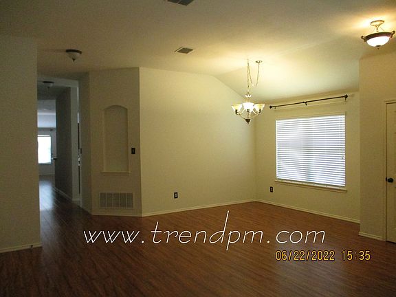 4th image of 12132 Lamington Dr