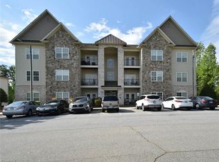 3625 Spanish Peak Dr APT 1A, High Pt, NC 27265