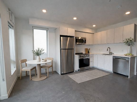 3rd image of 4428 Burke Ave N #209