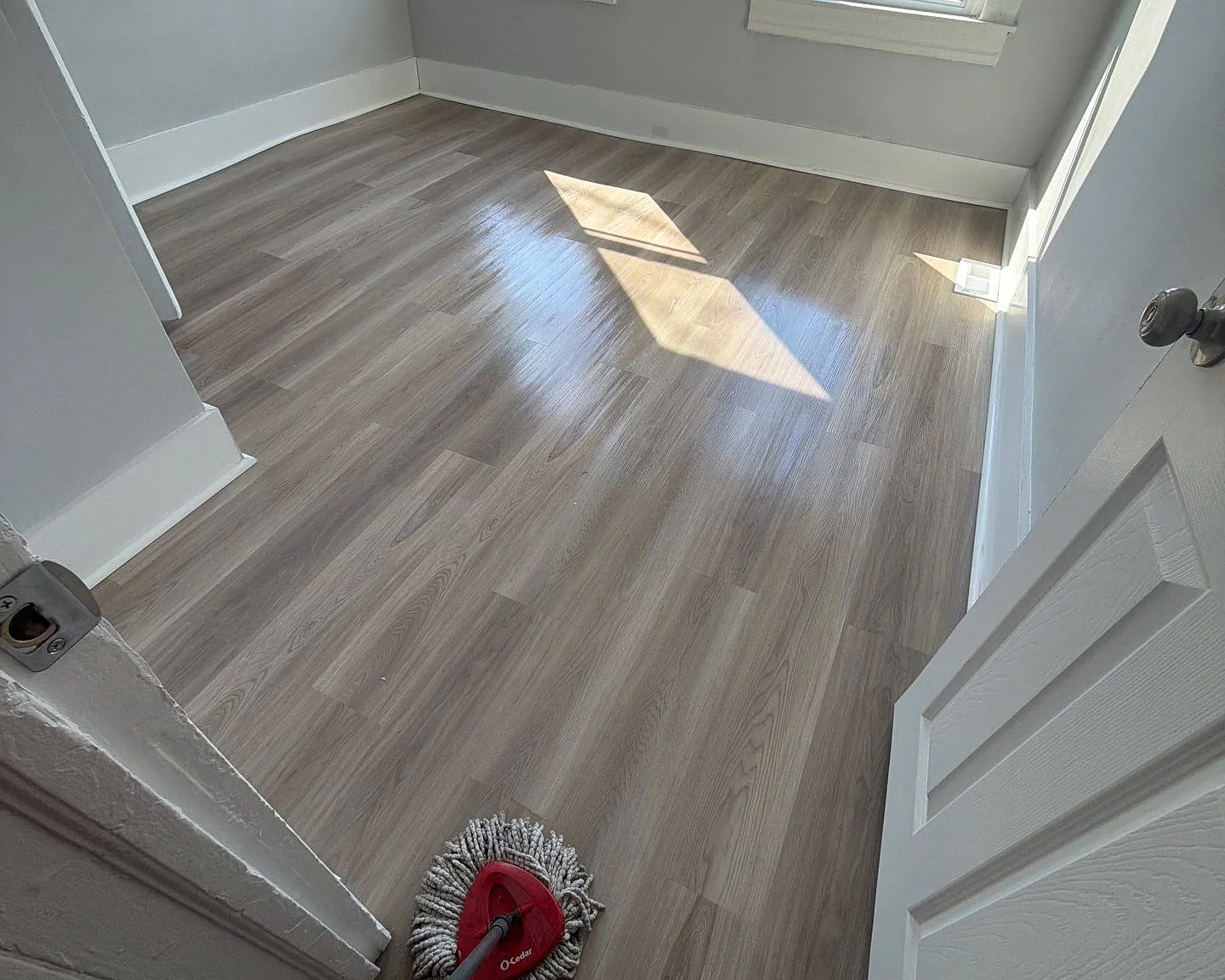 3 bed, 1.5 bath, 1400 sqft, $1,800 — Photo 3