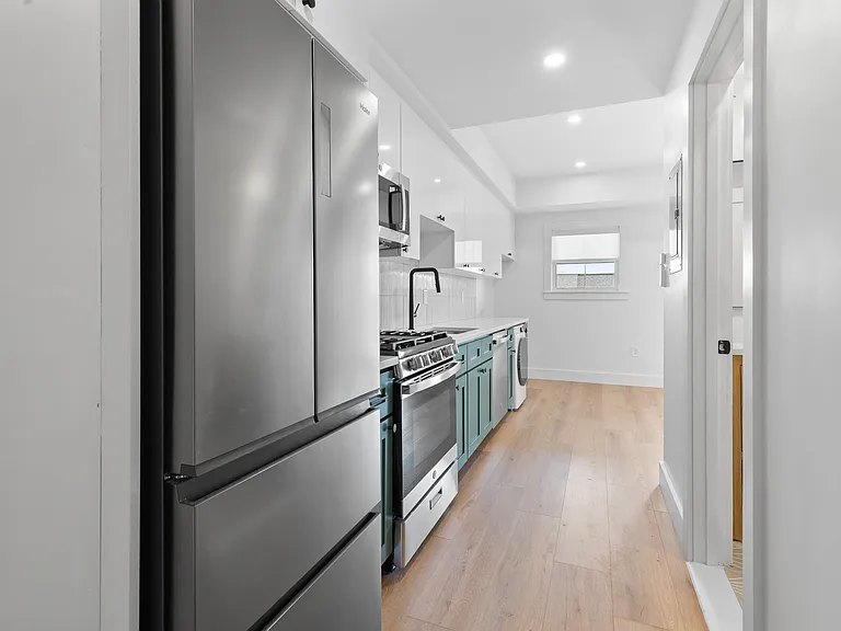 113 Ives Street — Photo 14