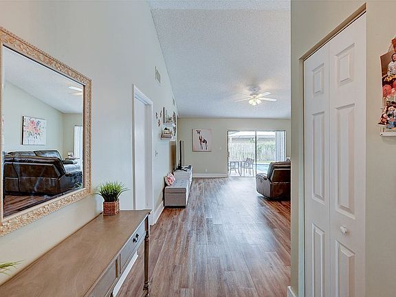 5th image of 7314 NW 38th Ct