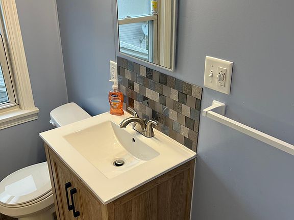 2nd image of 33994 Willowick Dr #2