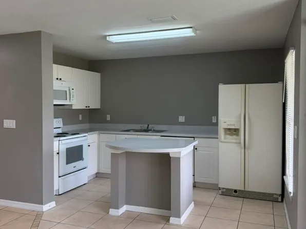 2863 Club Cortile Cir, Kissimmee, FL 34746
