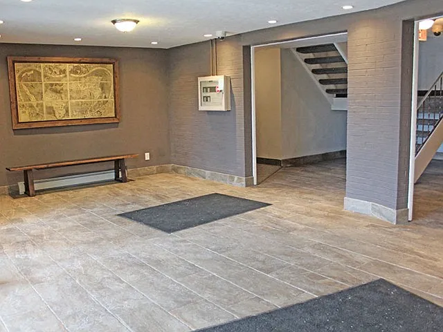 Valley York Apartments — Photo 8