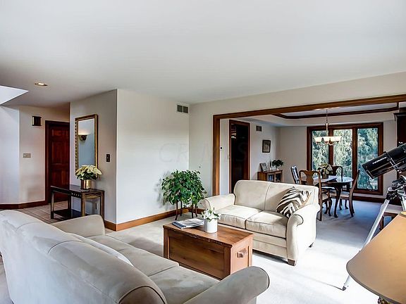 3rd image of 218 Bryn Du Dr