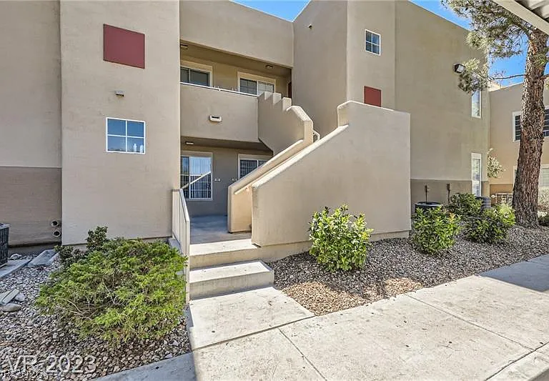 1909 Mountain Hills Ct #206 — Photo 4