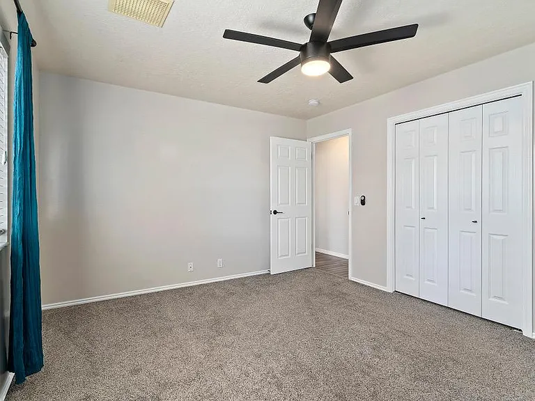 1212 N 75 W — Photo 8