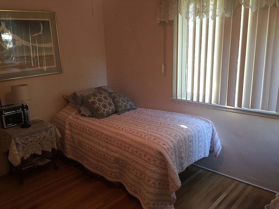 Bedroom #1