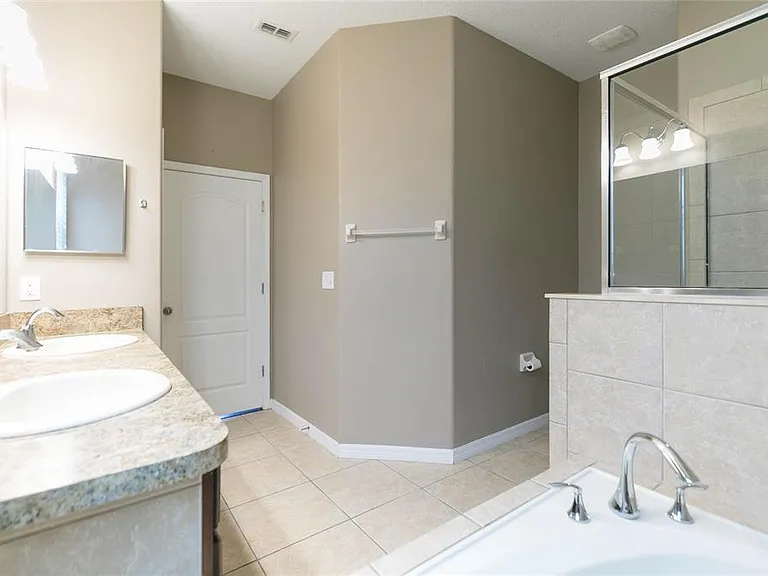 515 Vista Ridge Dr — Photo 27