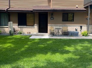 8942 Underwood Ln N, Maple Grove, MN 55369