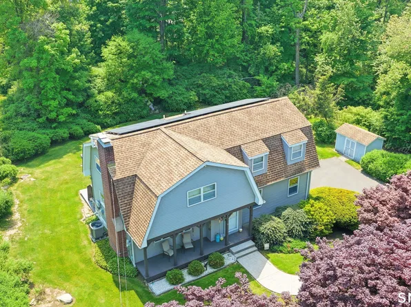 11 Birdseye Rd Extension, Shelton, CT 06484