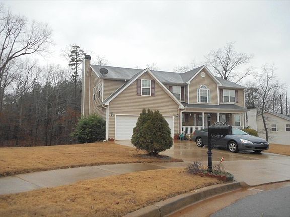 2nd image of 130 Havenwood Ln