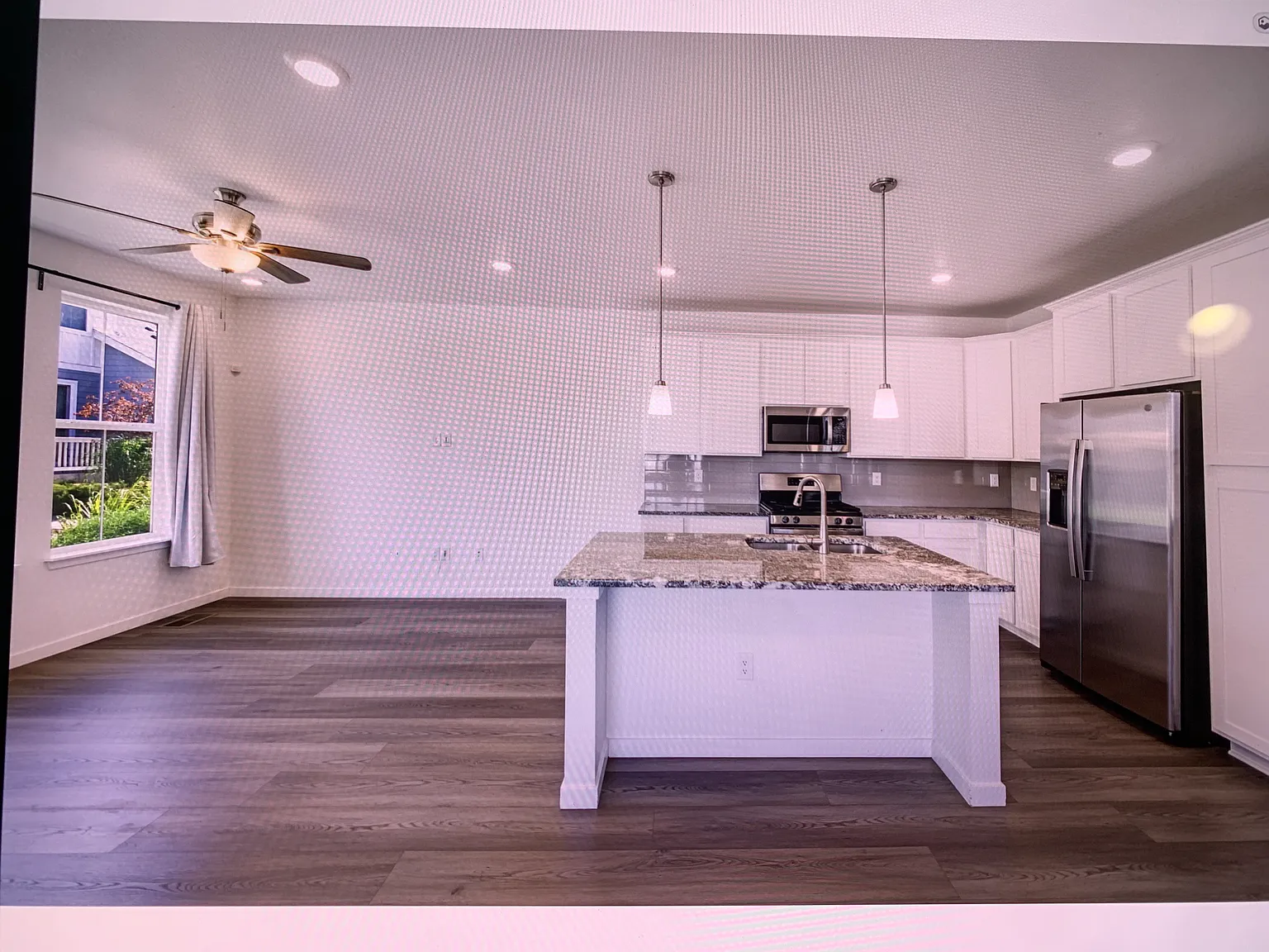 3 bed, 1849 sqft, $2,950 — Photo 3