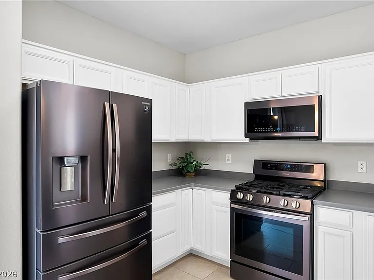 8824 Iron Hitch Ave — Photo 12