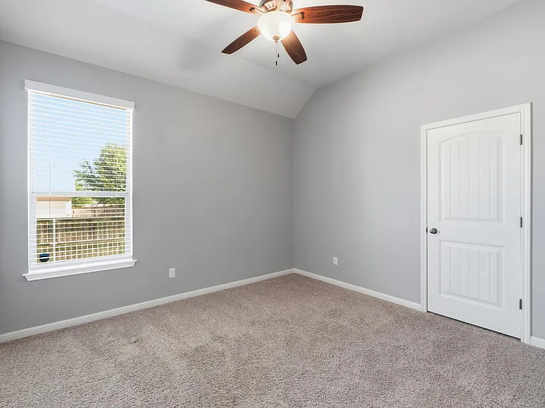 2508 Hilltop Divide Ln — Photo 33