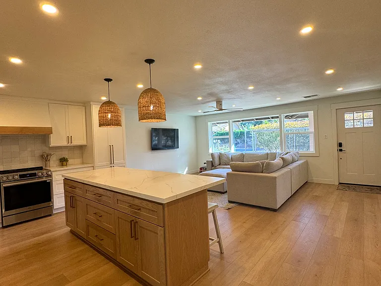220 Nehu Pl — Photo 2