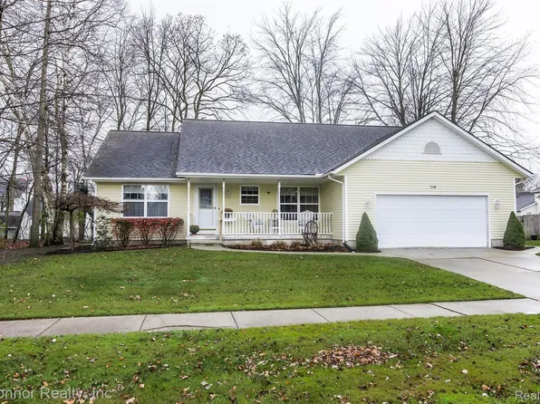 719 Alexandria St, Marysville, MI 48040